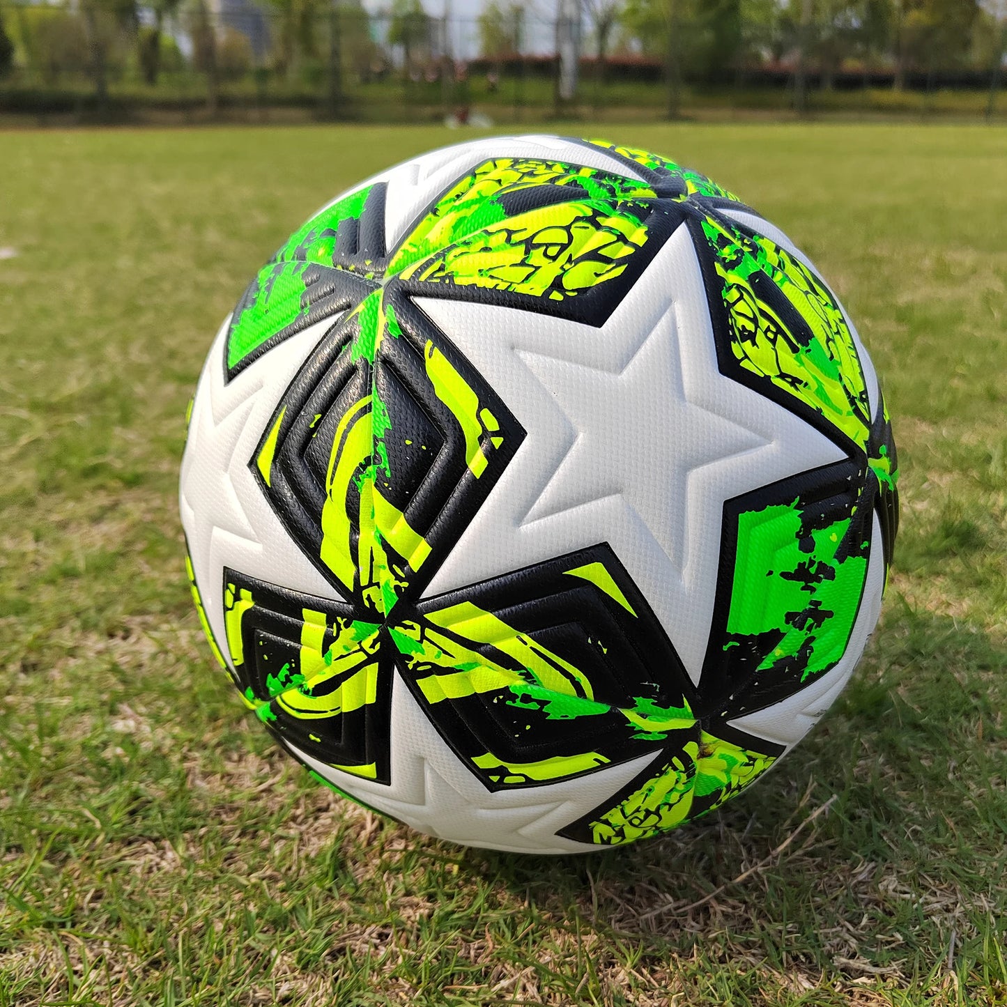 PRECISION PLAY FOOTBALL - OFFICIAL SIZES 4 & 5